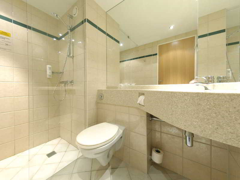 แทรเวลลอดจ์ กลาสโกว์ แอร์พอร์ต Hotel ภายนอก รูปภาพ